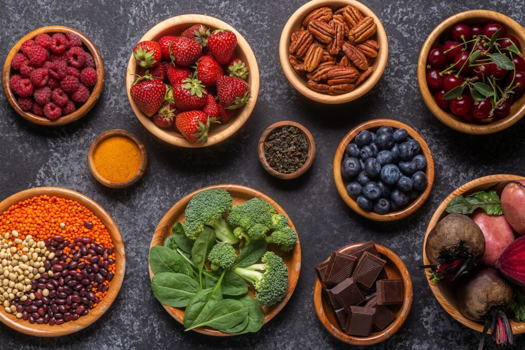 Healthy foods high in antioxidants.